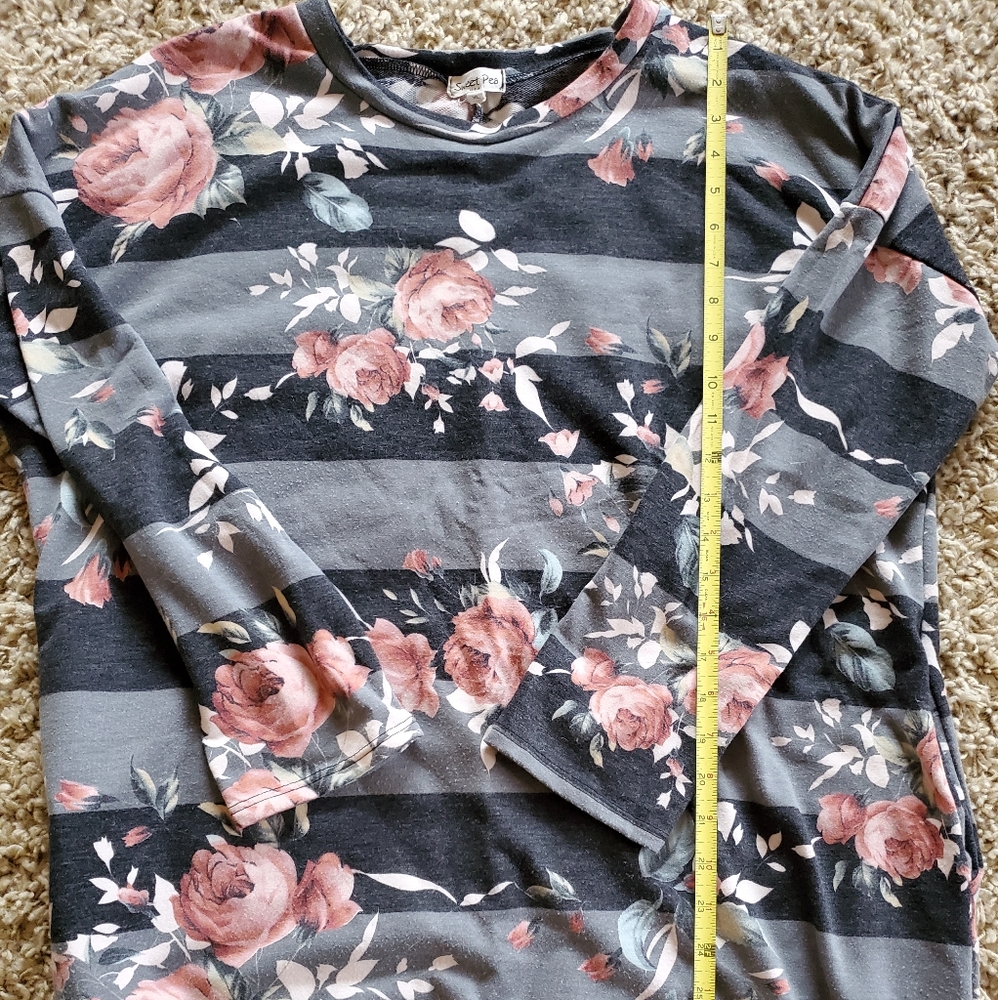 Boutique  style sweatshirt